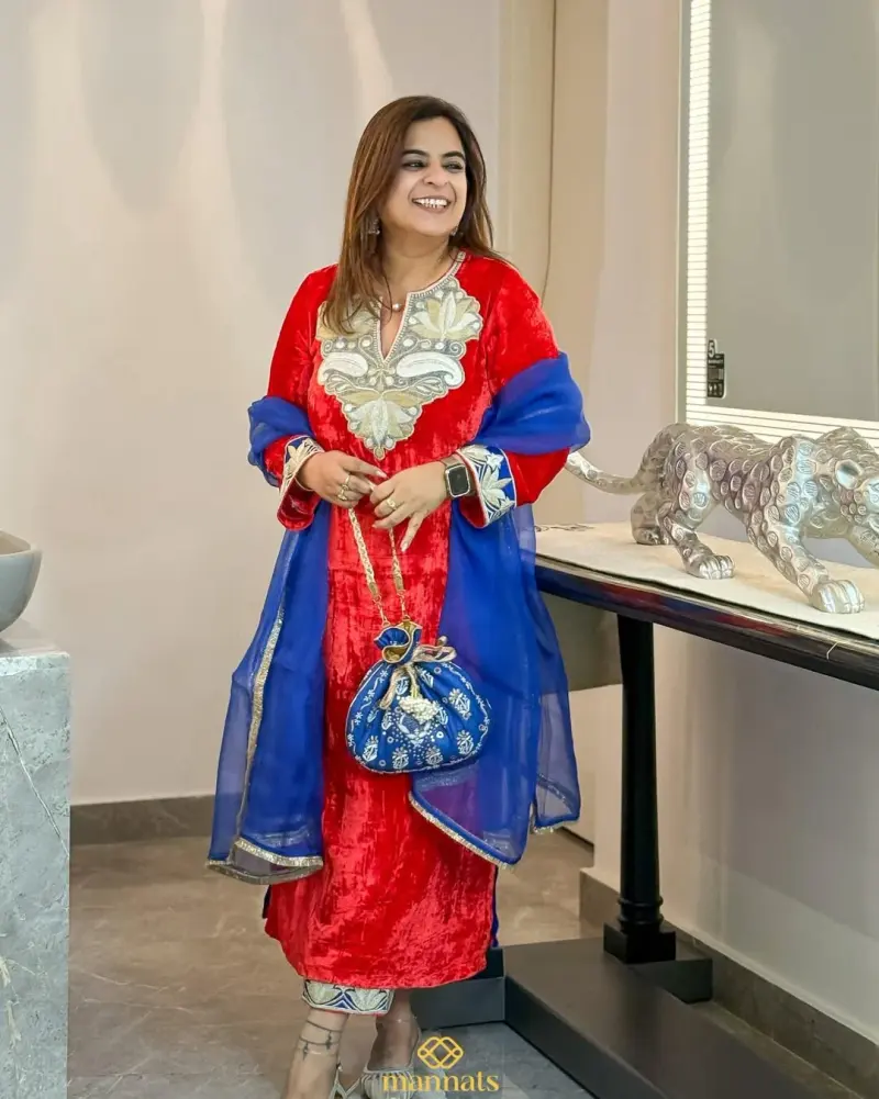 Exquisite Neemzari Kashmiri Embroidery Suit – Mannats Boutique