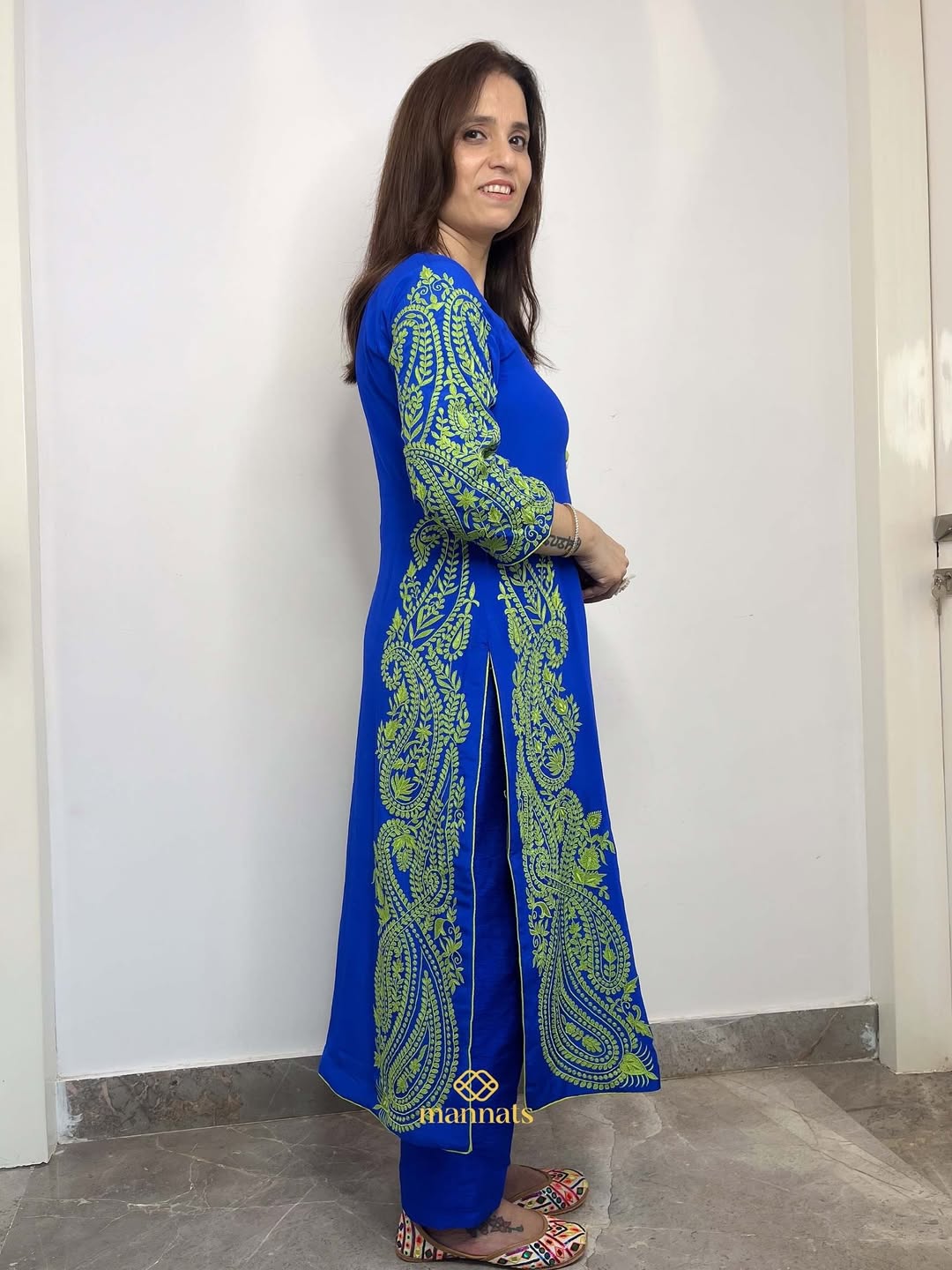 Blue pure georgette suit adorned with intricate thread embroidery, offering a perfect blend of e (3)