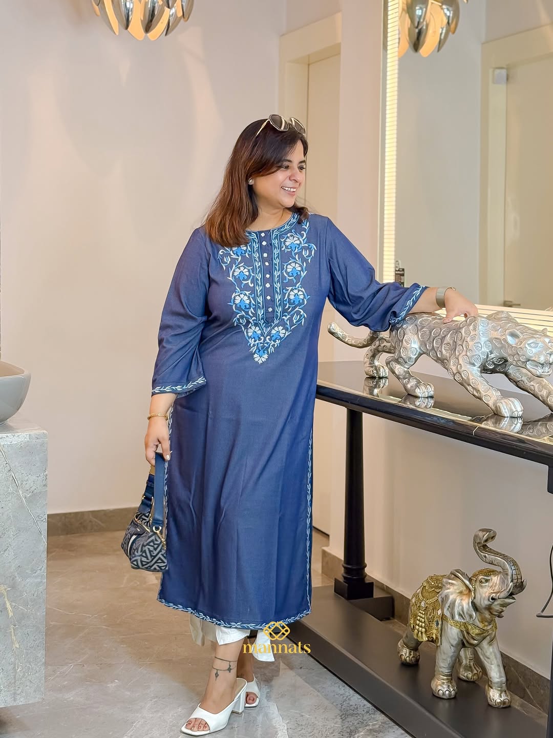 Blue Denim Thread Embroidered Kurta - This Blue Denim Thread Embroidered Kurta blends contempora (3)