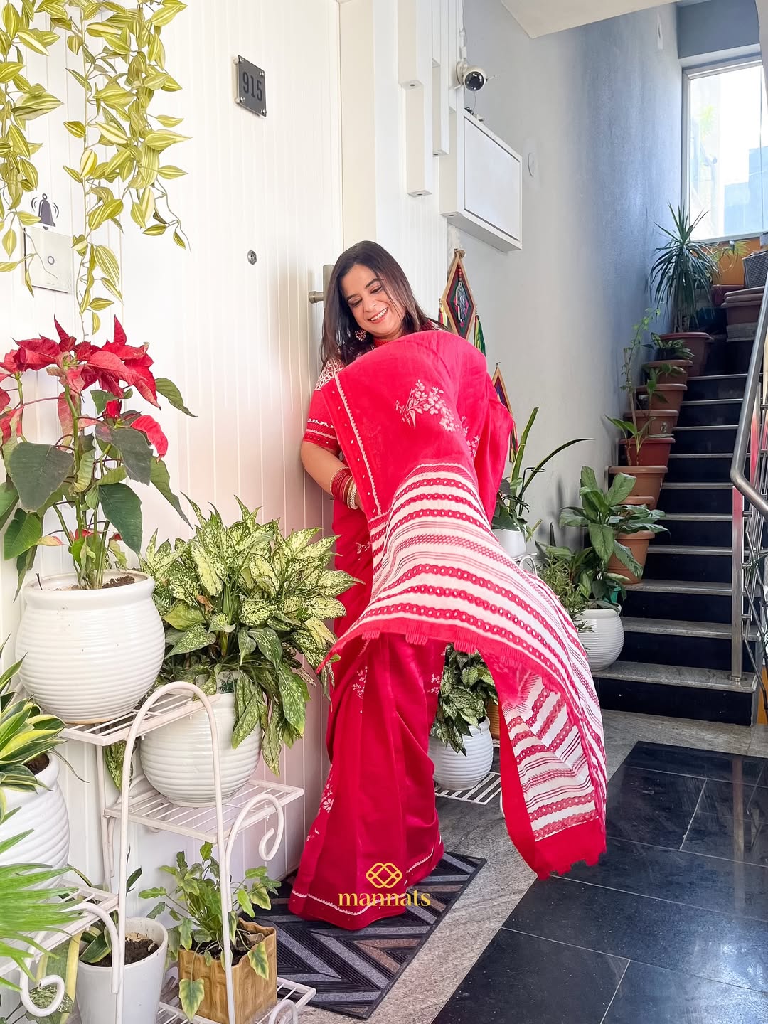 𝐑𝐚𝐧𝐠𝐯𝐚𝐥𝐢 (Day-7 रंगों और रूपों का उत्सव)🙏🏼🌺This Mulmul saree is a perfect blend of gr (4)