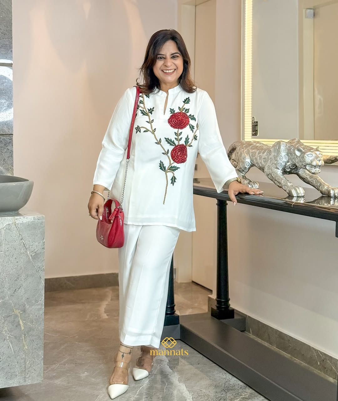 Crafted in luxurious crepe fabric, this coord set is enhanced with delicate sequin hand embroide (1)