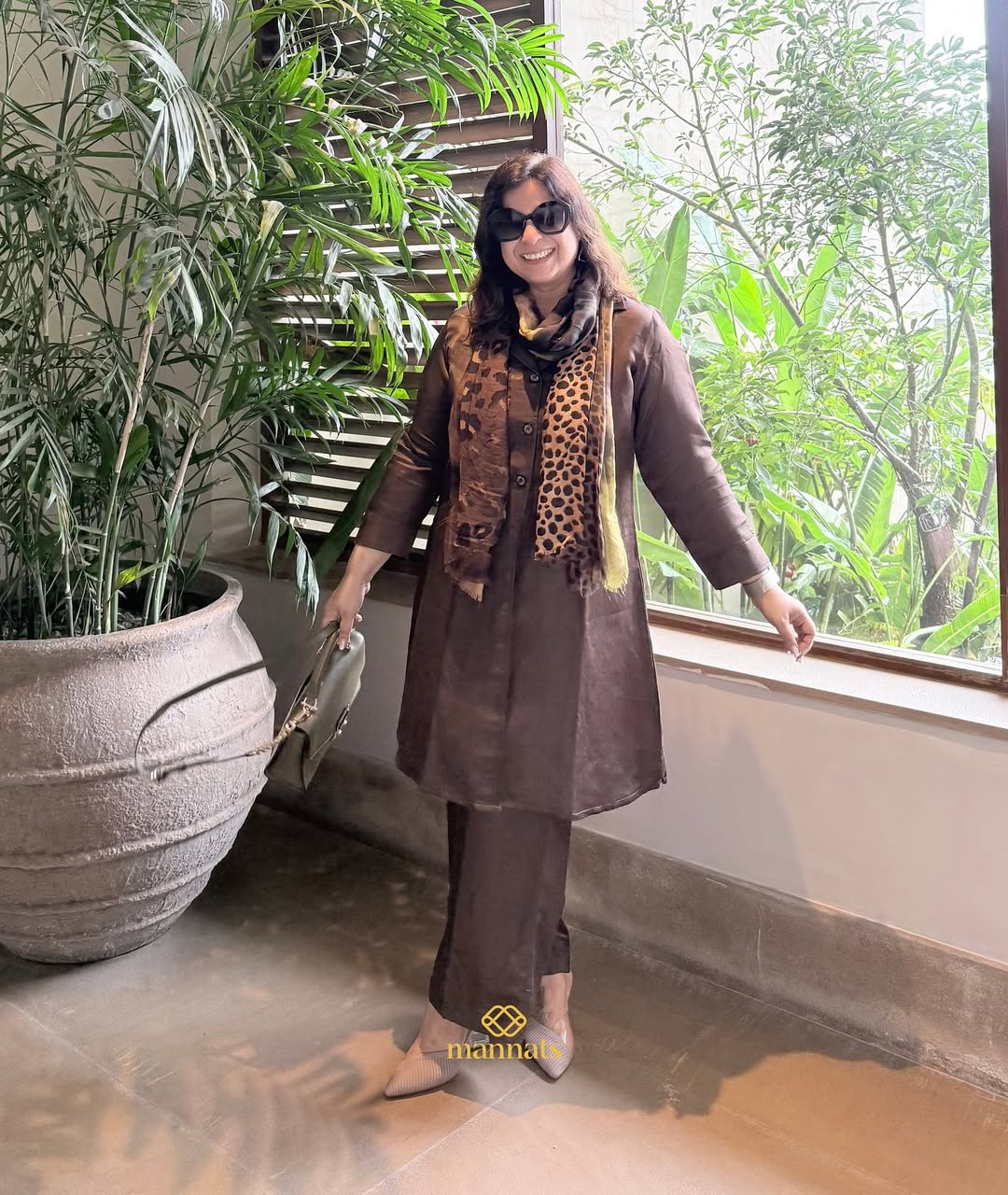 Where comfort meets couture, resort wear that travels with your soul ☕🤎Command elegance with ou (1)