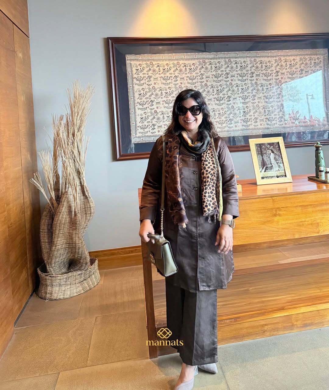 Where comfort meets couture, resort wear that travels with your soul ☕🤎Command elegance with ou (3)