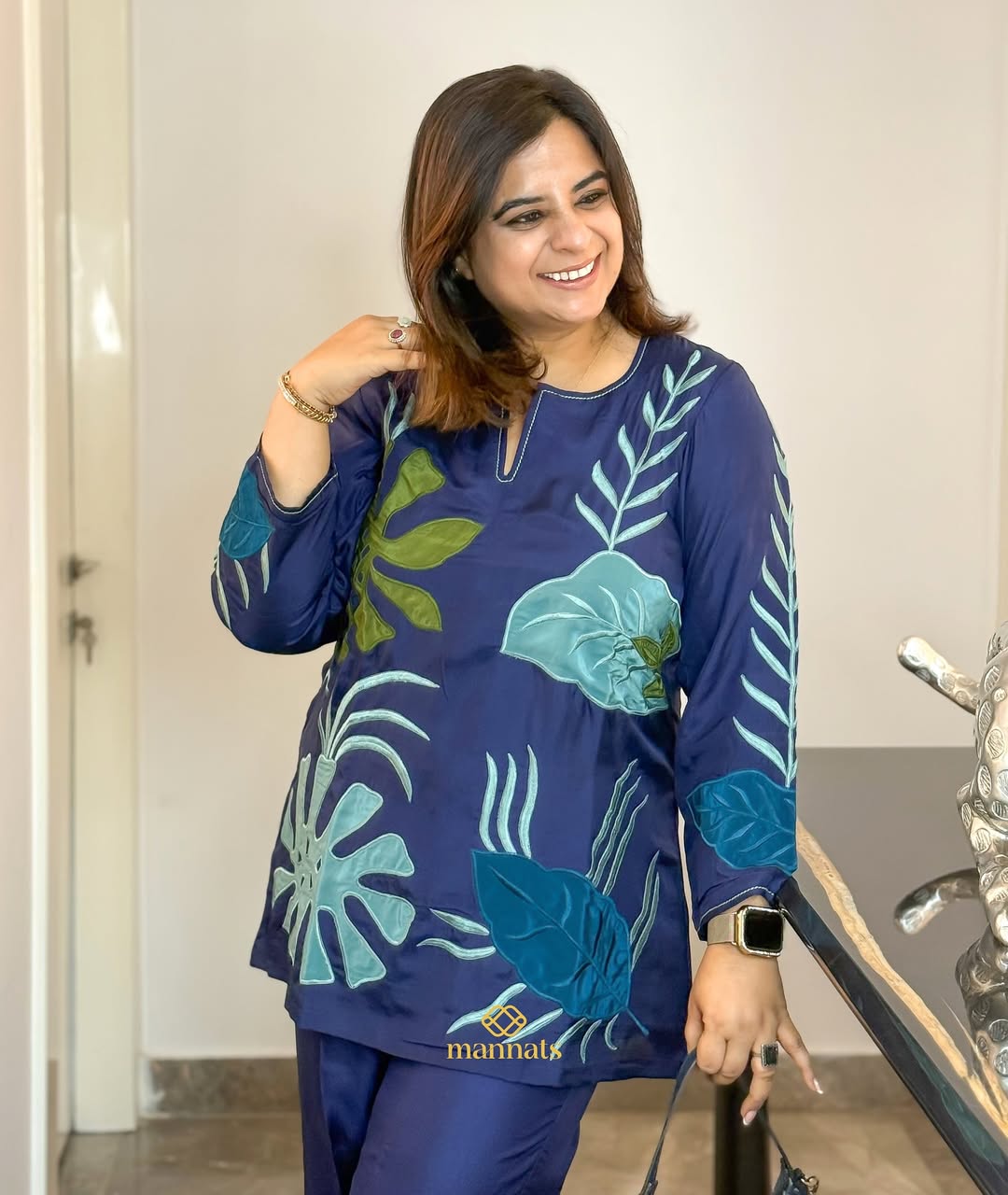 Where silk meets sophistication, and every stitch tells a story.This corset-style, adorned with (6)