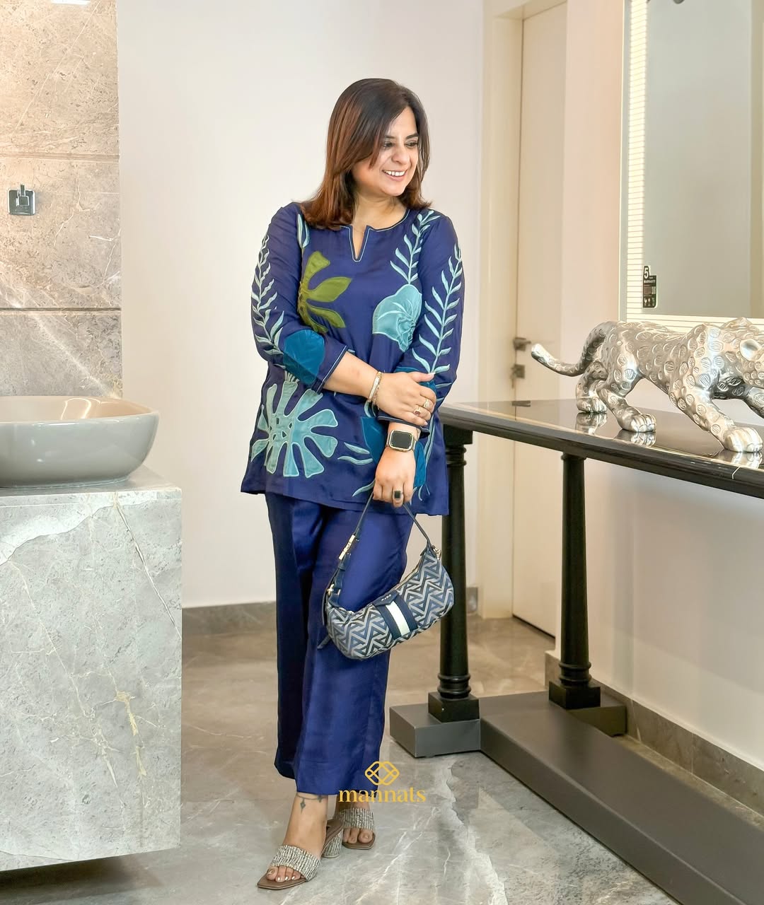 Where silk meets sophistication, and every stitch tells a story.This corset-style, adorned with (8)